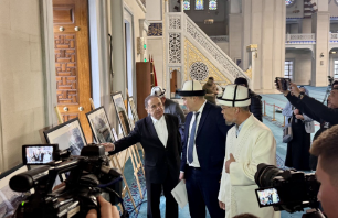 В Бишкеке открылась фотовыставка об исламском наследии Венгрии